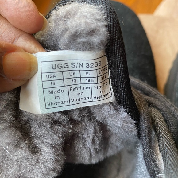 Ugg boots - Picture 3 of 6